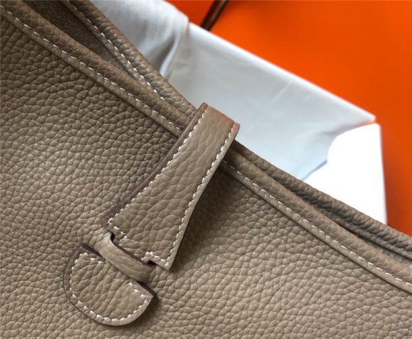 HERMES Evelyne 28 Women Bag Gray - Image 4