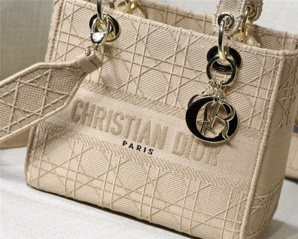 Lady Dior embroidery bag - Image 5