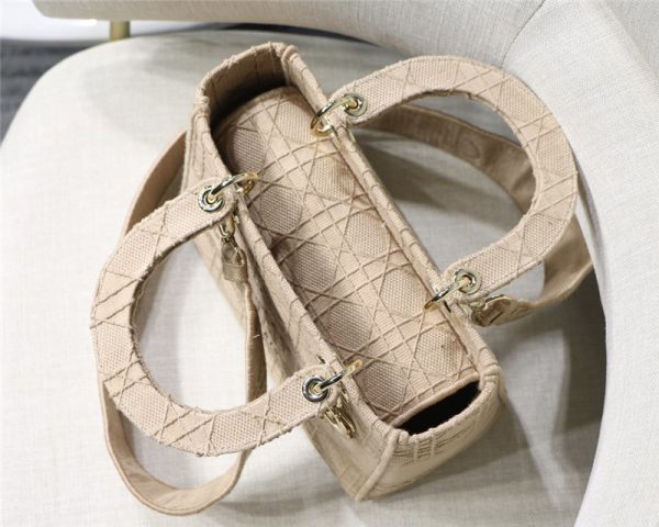 Lady Dior embroidery bag - Image 8