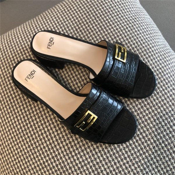 fendi slippers womens - Image 2