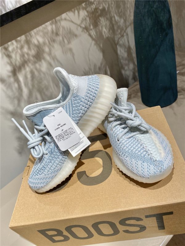 adidas Yeezy Boost 350 V2 Cloud Light blue - Image 4