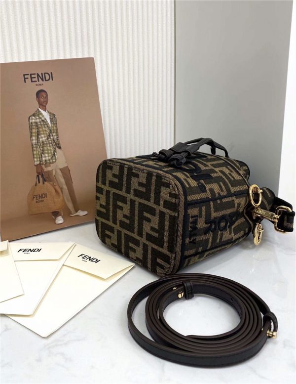 fendi mon tresor mini bag - Image 4