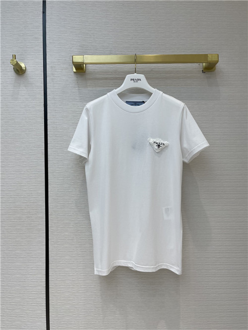 prada print t shirt
