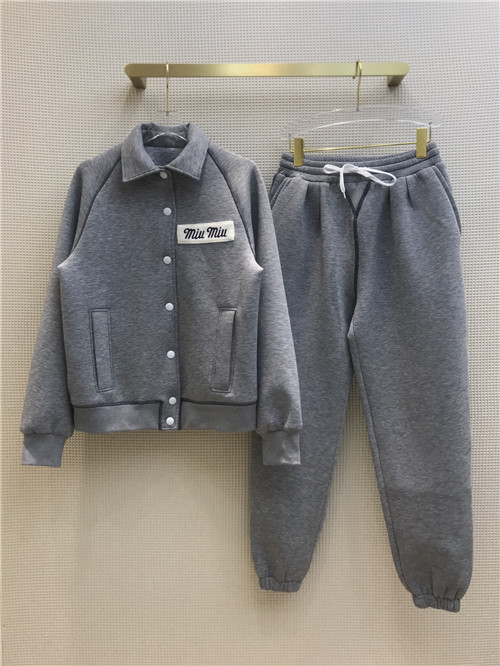miu miu suit